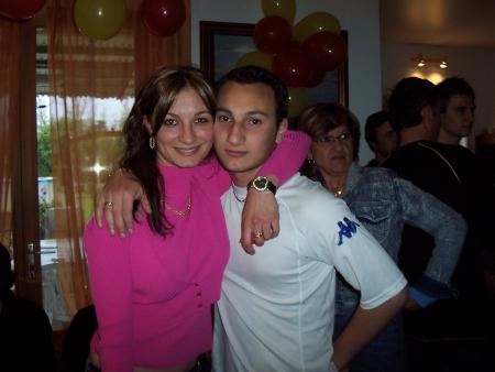 mon frere é ma cousine